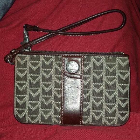 Michael Kors Handbags - MICHAEL KORS WRISTLET